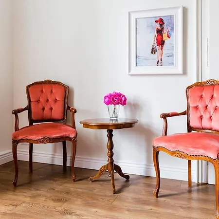 Homestay In A Luxury Designer Period In Old Town By Presidential Palace *