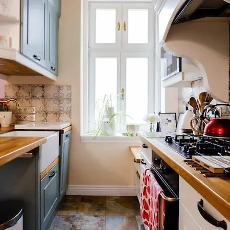 In A Luxury Designer Period In Old Town By Presidential Palace