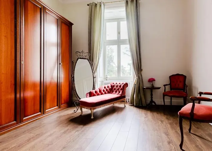 Accommodatie bij particulieren In A Luxury Designer Period In Old Town By Presidential Palace
