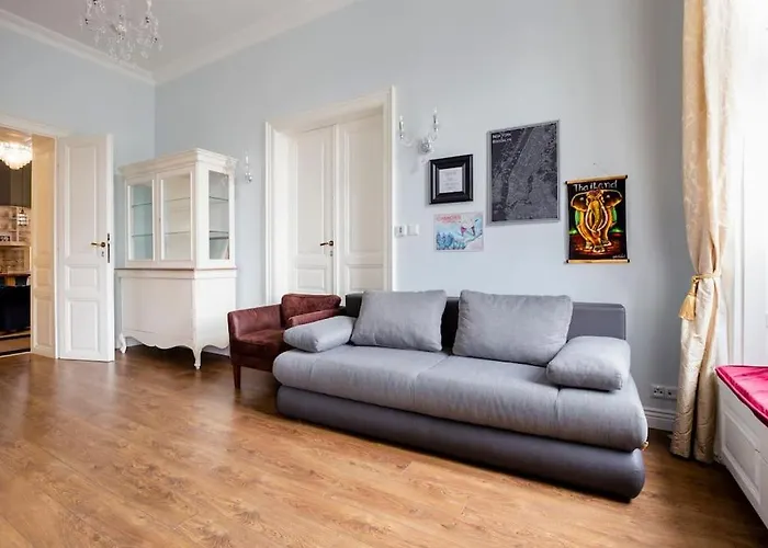 Accommodatie bij particulieren In A Luxury Designer Period In Old Town By Presidential Palace